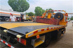 金汇镇附近拖车电话号码服务