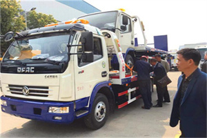 金汇镇汽车道路救援拖车价格